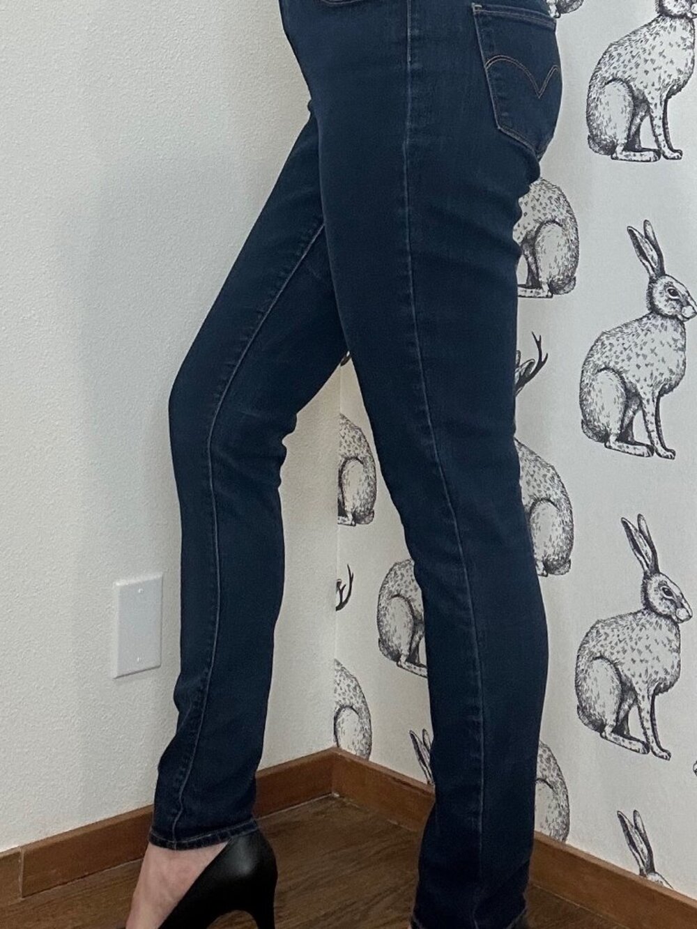 Women's Levis High Rise Skinny Jeans Sz28